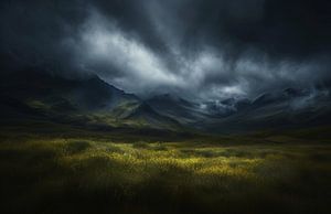 Dunkle Stimmung, wilde Landschaft