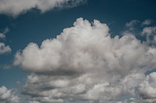 Majestic Dreamy clouds in Holland