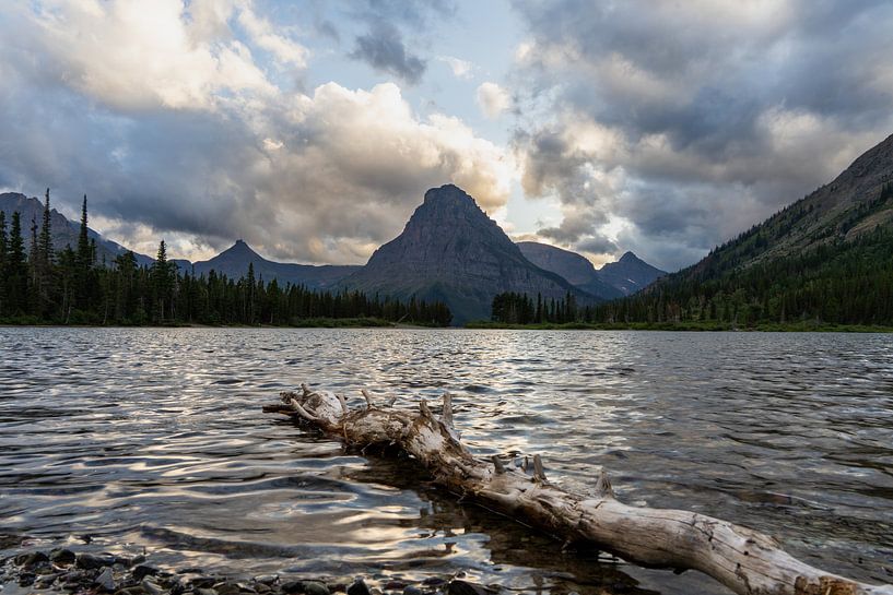 Glacier National Park, sunset Two Medicine Lake, Montana, USA by Jeroen van Deel
