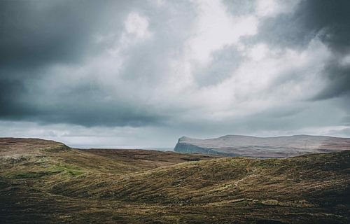 Neist Point klif in idyllisch Schotland bij de Highlands op het eiland Skye.