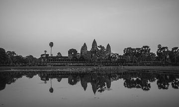 Angkor Wat Temple by eric piel