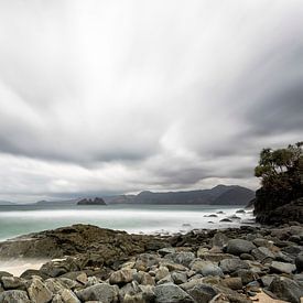 Strand Lombok Indonesië van Peter Tieleman