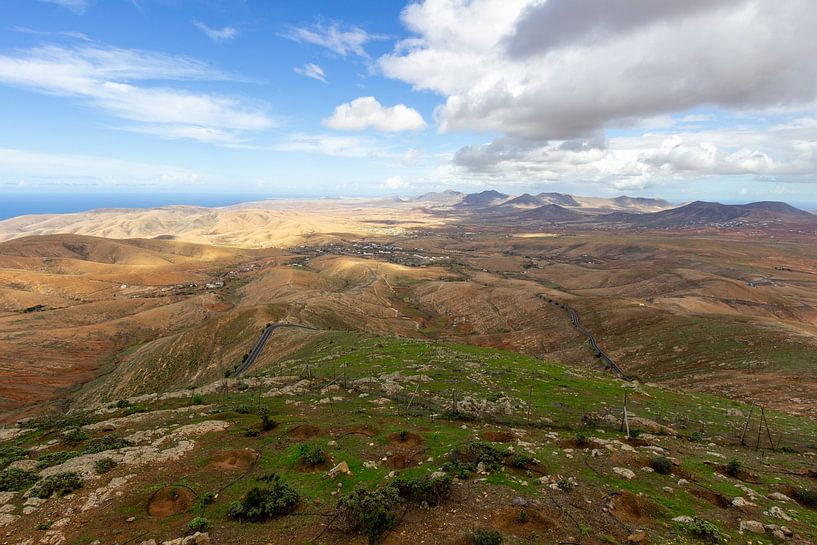 Panoramic view from the viewpoint Mirador Morro Velosa on Fuerteventura by Reiner Conrad