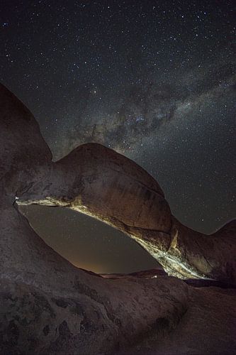 La porte des étoiles : nuit au-dessus du Spitzkoppe