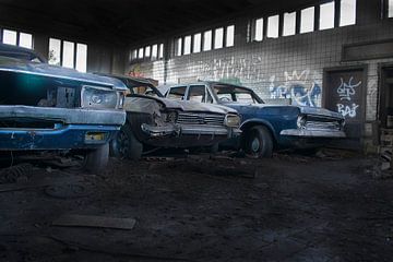 Verlaten mijn / oude auto's  van Ivanovic Arndts
