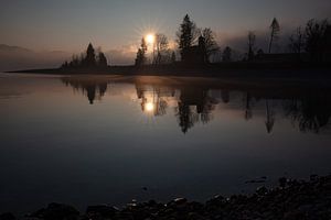 Sonnenaufgang am Walchensee mit Kirche St. Margareth