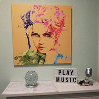 Photo de nos clients: The famous pop singer Madonna drawing par Eye on You, sur toile