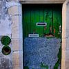 Groene deur met 2 brievenbussen van Karel Ham