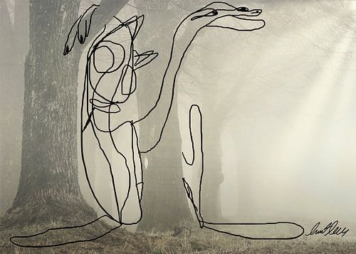 Chat solitaire dans la forêt.