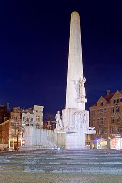 The Dam monument illuminated in Amsterdam by Anton de Zeeuw