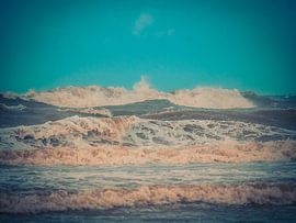 hohe Wellen auf dem Wasser