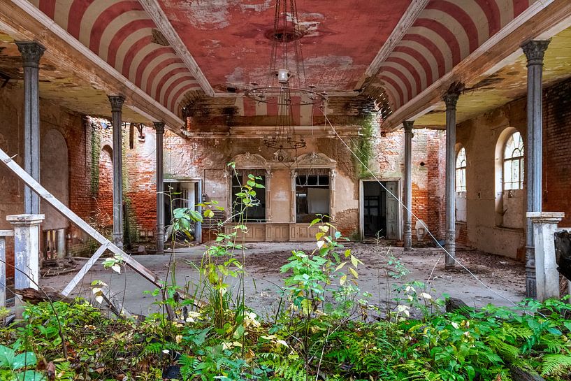 Ancienne auberge - Rouge-Blanc - Salle de bal par Gentleman of Decay