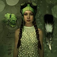 Vintage Beauty Bathing Hat Feather Clover 4