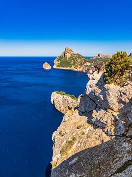 Cap de Formentor, verbazingwekkende rotsachtige kustlijn op Mallorca, Spanje Middellandse Zee van Alex Winter