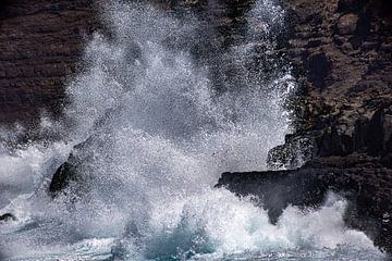 Déferlement sur la côte de lave sur Dennis Eckert