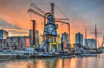 Rotterdam: Leuvehaven onder een rode hemel van Frans Blok