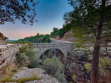 Römische Brücke über den Fluß Köprü, Türkei
