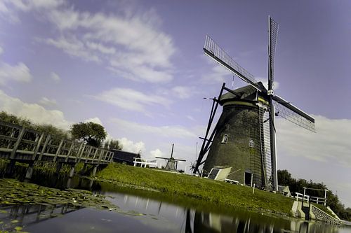 Windmill, Kinderdijk. by Luke Price