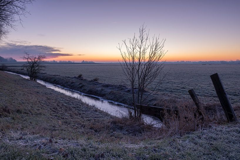 A cold morning in the country by Hessel Hogendorp