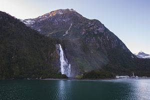 Milford Sound Bowen Falls van Ronne Vinkx