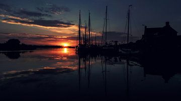 Zonsondergang in Makkum van Sidney Portier