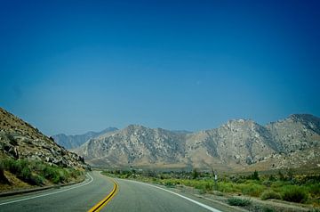 Route sinueuse le long de la route 178 de l'État de Californie sur Arjen van de Belt