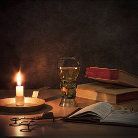 candlelit reading scene by René Ouderling