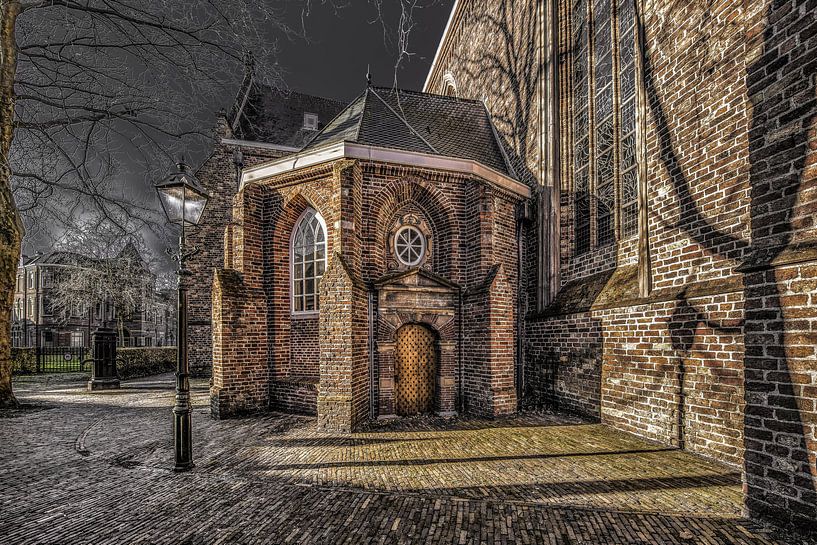 Der Seiteneingang der Großen Kirche von Leeuwarden von Harrie Muis