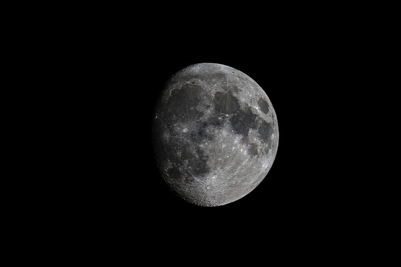 Lune dont la surface est clairement visible par Sjoerd van der Wal Photographie