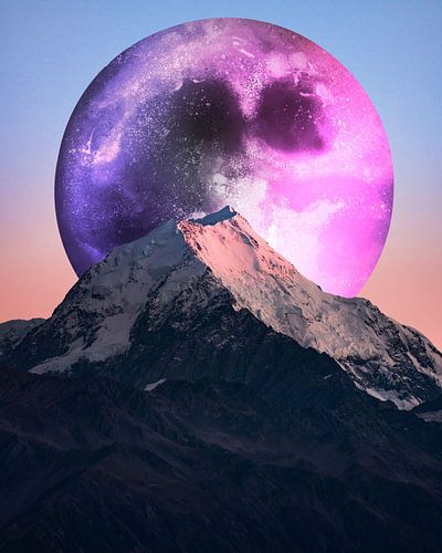 Paysage onirique de la Montagne de la Lune cosmique
