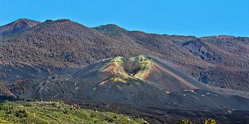 La Palma vulkanische kegel &quot;Cumbre Vieja&quot; van Monarch C.