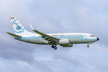 Tarom Boeing 737-700 in Retro-Lackierung. von Jaap van den Berg