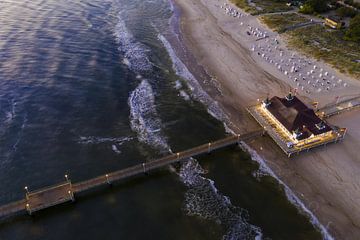 Zeebrug van Ahlbeck op het eiland Usedom van Werner Dieterich