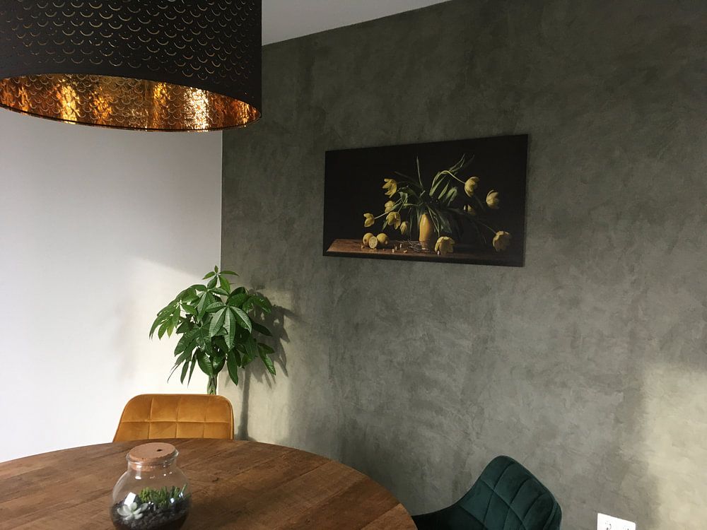 Still life tulips by Monique van Velzen