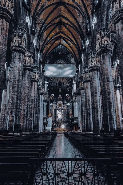 Milan by Hello Pompoyo