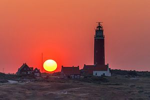 Texel vuurtoren Eierland red sky 03 van Texel360Fotografie Richard Heerschap