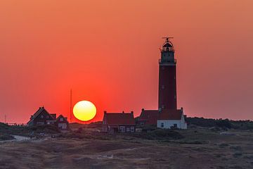 Texel lighthouse Eierland red sky 03