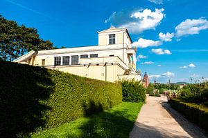 Pompejanum und Schloss Johannisburg am Main Ufer in Achaffenburg