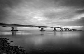 Zeelandbrug in black and white by Kim Claessen