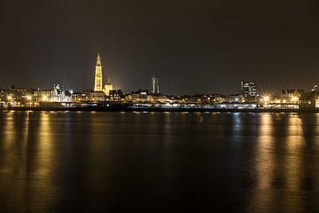 skyline van Antwerpen stad van Vincent Baart