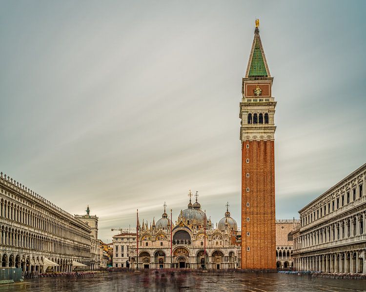 Venedig - Dogenpalast - San Marco Platz von Teun Ruijters