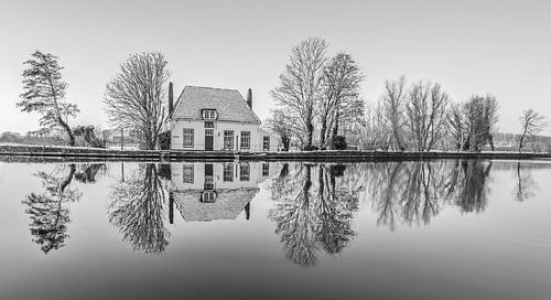 Het Veerhuis in Rotterdam Overschie z/w