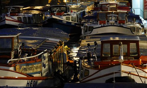 Barkassen an den Landungsbrücken