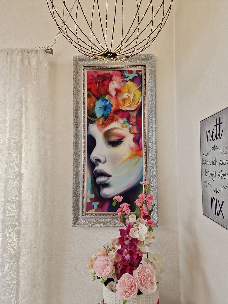 Femme aux cheveux fleuris  par Bert Nijholt 