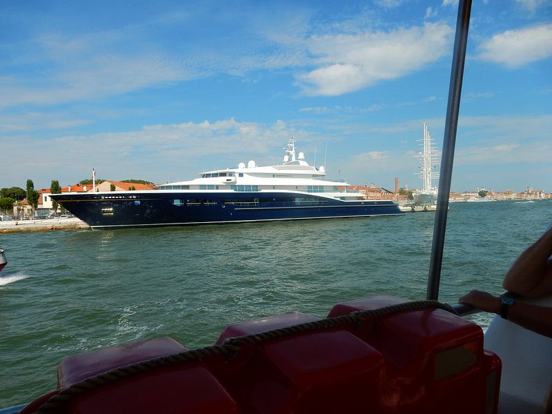 Luxury yacht Carinthia 7 in Venice by Joke te Grotenhuis