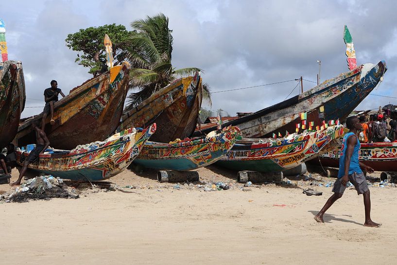 Fischerboote Gambia, Tanji von Bram de Muijnck