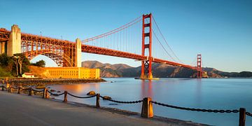 Golden Gate Bridge bij zonsopgang, San Francisco, Californië, VS van Markus Lange