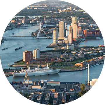 Katendrecht en Kop van zuid vanuit de lucht