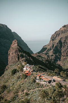 Magisch Masca | Tenerife kleur fotoprint | Naturfoto  Europa reisfotografie van HelloHappylife