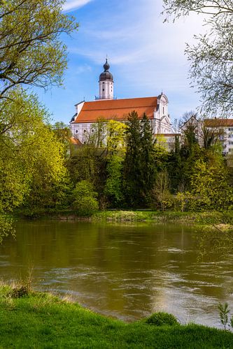 De kerk van St. Peter in Neuburg aan de Donau